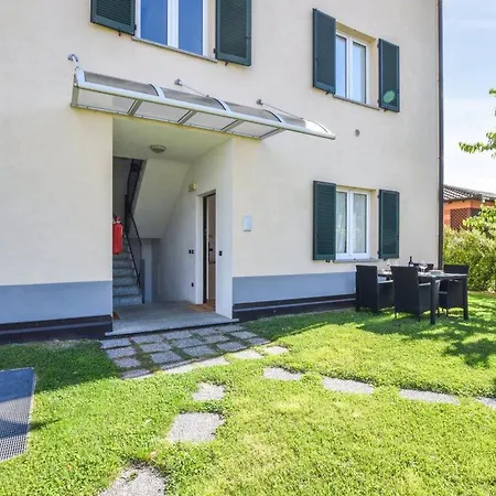 Angenehme Mit Garten Und Pool By Interhome Appartamento